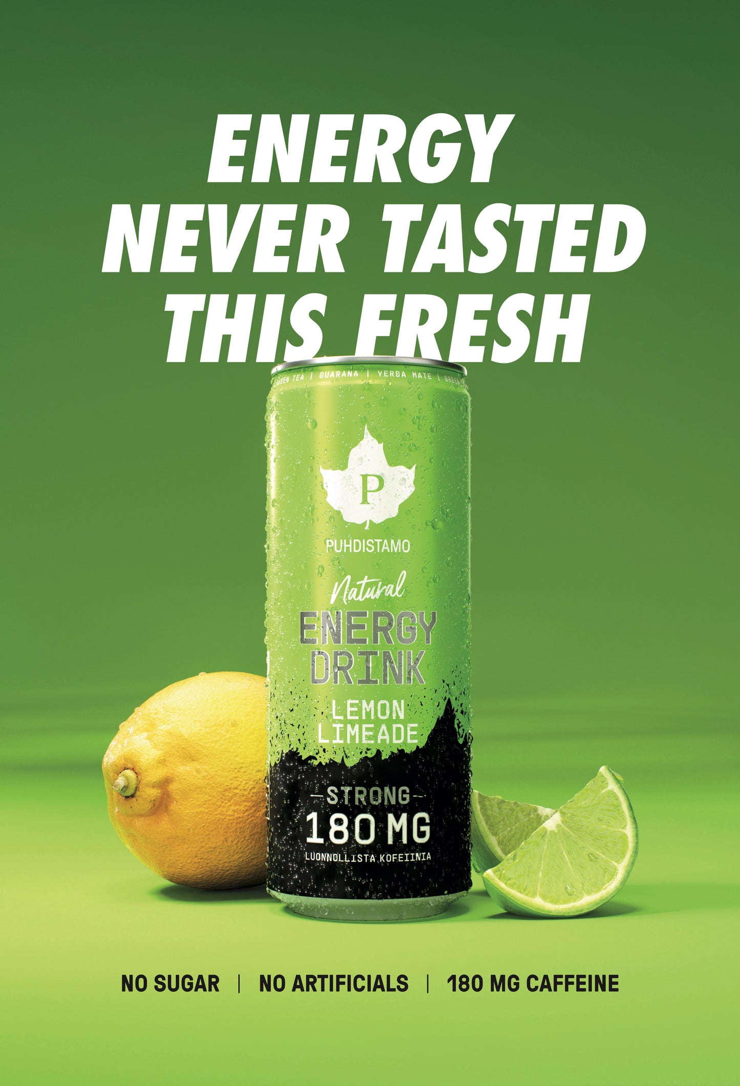Eine Dose Puhdistamo Natural Energy Drink Lemon Limeade Strong steht aufrecht auf einer gelben Fläche mit Zitronen- und Limettenspalten. Text oben: So frisch hat Energie noch nie geschmeckt. Unten: Stevia-gesüßter, zuckerfreier Energydrink mit 180 mg Koffein.