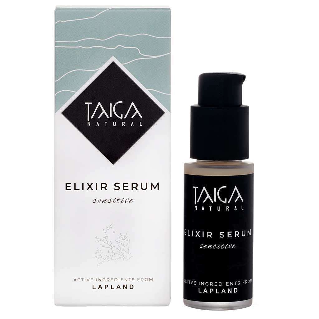 Ein Flakon und eine Schachtel mit dem Elixir Serum Sensitive von Taiga Cosmetics. Die minimalistische Verpackung in Schwarz, Weiß und Hellgrün hebt die natürlichen Inhaltsstoffe aus Lappland hervor, die in diesem Multi-Action-Serum von Taiga Cosmetics enthalten sind.