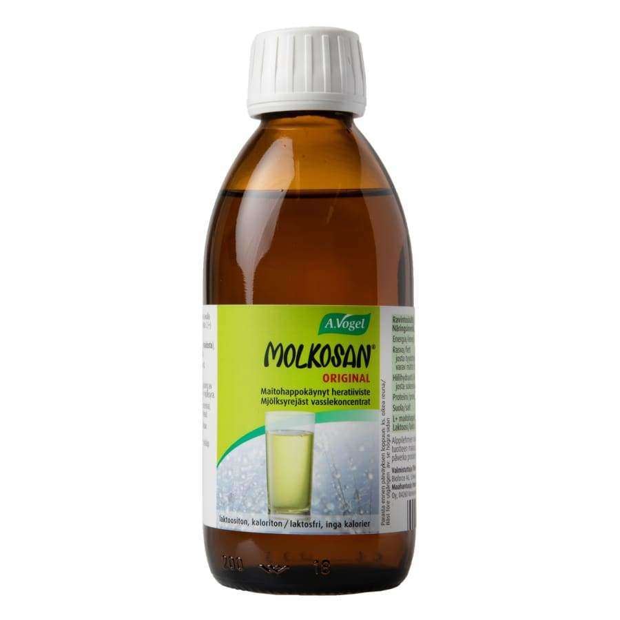 A.Vogel Molkosan Original ist eine Braunglasflasche mit weißem Verschluss, die in mehreren Sprachen für das Wohlbefinden des Magens beschriftet ist und auf der Vorderseite ein Glas hellgelbes, laktosefreies fermentiertes Molkenkonzentrat zeigt.