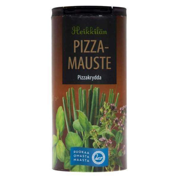 Ein Behälter von Heikkilä's Pizza Seasoning mit der Marke Heikkilä's und der Aufschrift "Pizza Seasoning" mit Abbildungen von Basilikum und Oregano auf der Vorderseite und einem grünen Bodenetikett auf weißem Hintergrund.