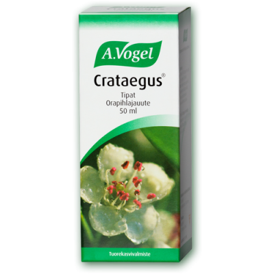 Une boîte de 50 ml d'A.Vogel Crataegus est présentée avec un gros plan d'une fleur d'aubépine blanche et de feuilles vertes. L'emballage comporte des informations détaillées sur le produit en finnois et met en avant ce remède à base de plantes contenant de l'extrait d'aubépine Crataegus.