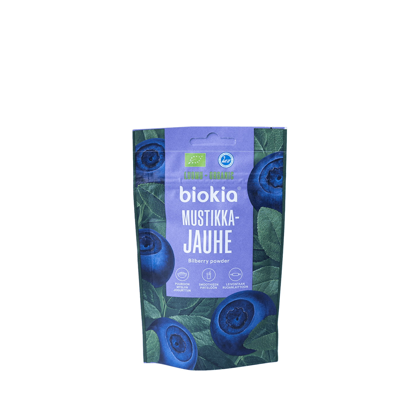 Biokia Organic Bilberry Powder wordt geleverd in een kleurrijk zakje met afbeeldingen van bosbessen en groene bladeren, en tweetalige tekst in het Fins en Engels op de verpakking. Gemaakt van Finse wilde bosbessen door Biokia.