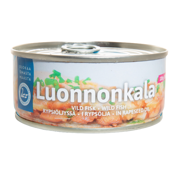 Een blikje Pielisen Kala Wild Fish In Rapeseed Oil van Pielisen Kala, met Finse en Engelse tekst op het etiket en een afbeelding van vis en groene kruiden op de voorkant – een smakelijk alternatief voor vis of tonijn uit blik.