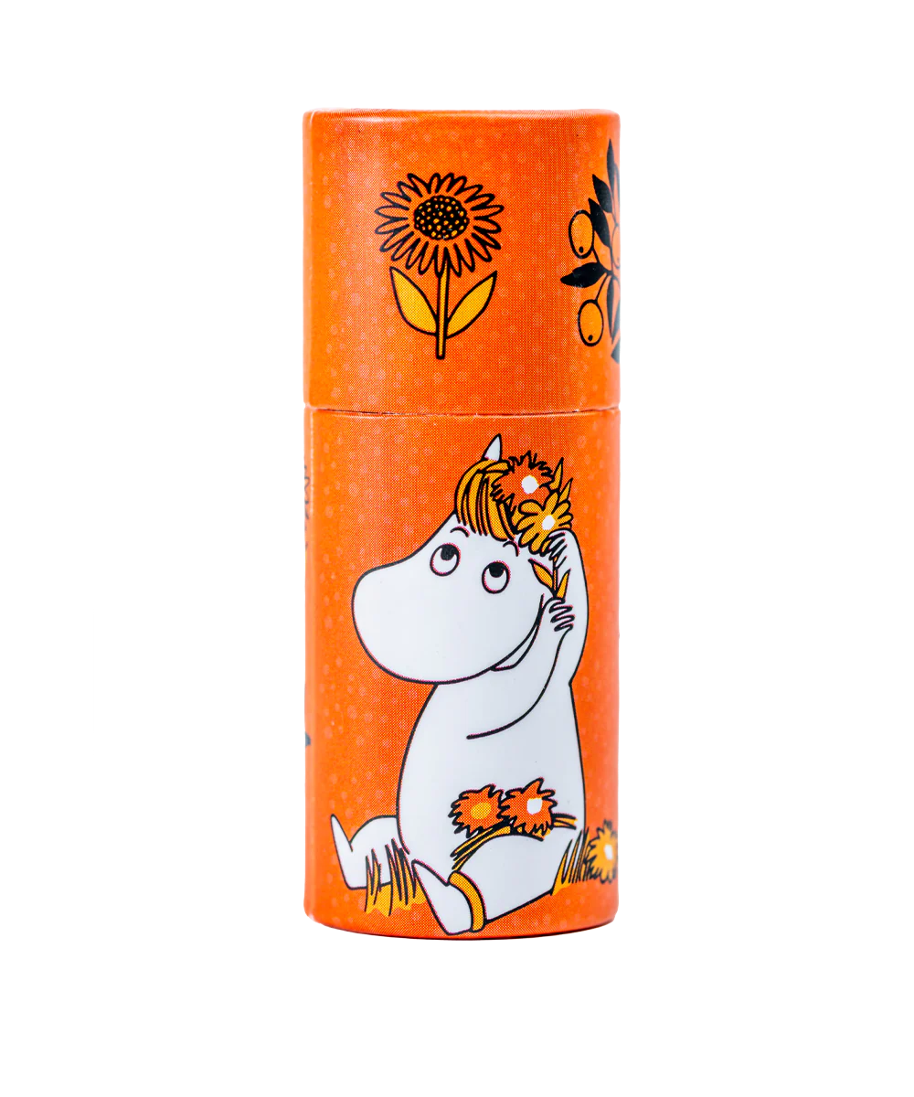 The Gustaf & Linnea Moomin Lipbalm Snork Maiden features a charming orange cylinder design with Snork Maiden holding sunflowers, surrounded by sunflower art. Made by Gustaf & Linnea with eco-friendly materials, it’s both cute and sustainable.