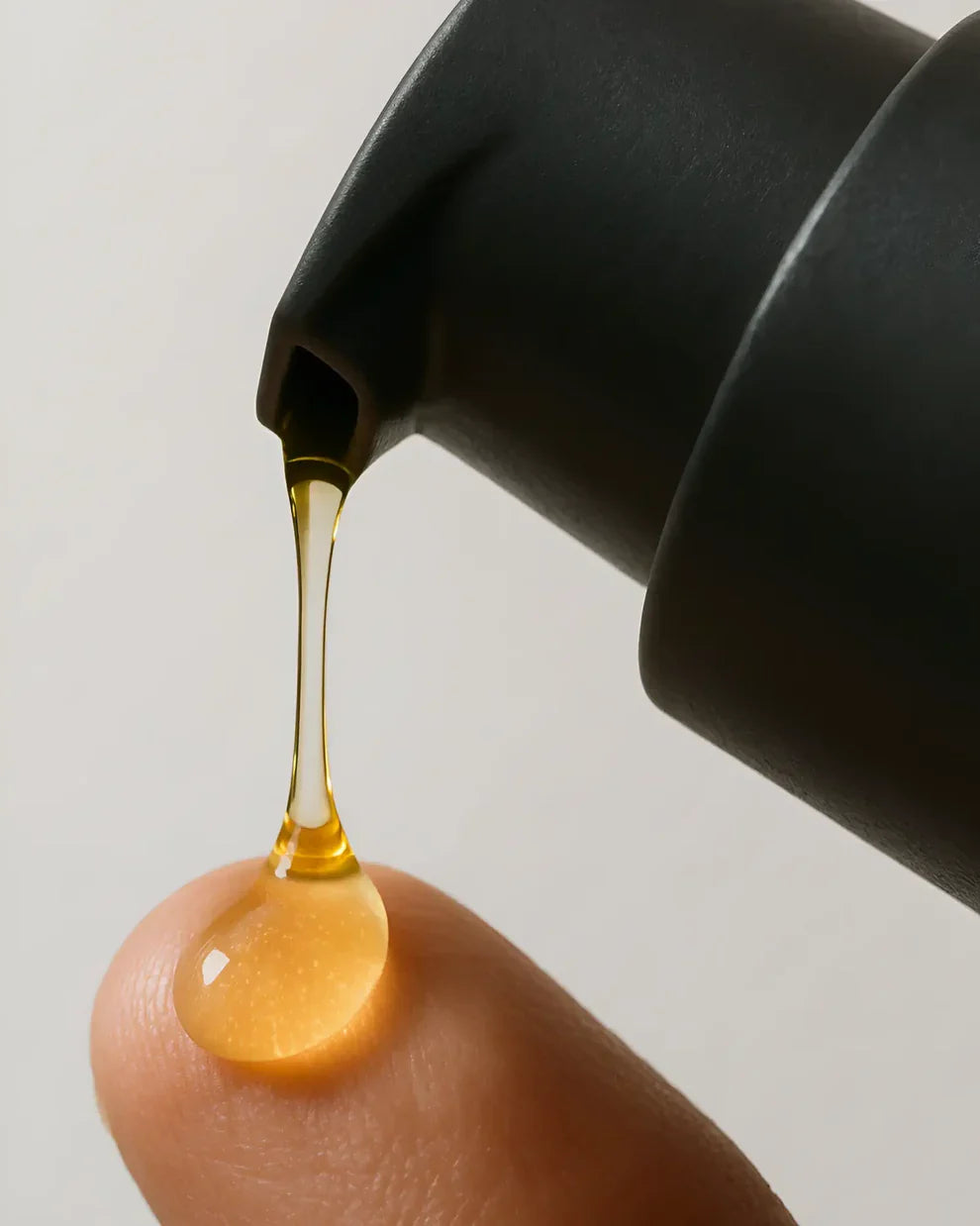 Puhdas+ Caffeine Hair Oil – product image 2