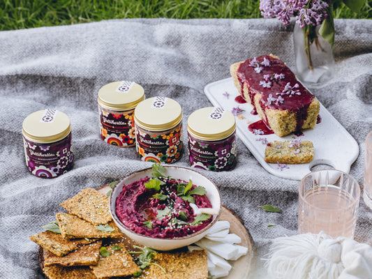 Le polveri di verdure e bacche Yrttihertta aggiungono sapore e sostanze nutritive ai pasti.