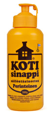 Una bottiglia gialla di senape tradizionale KOTI Homestyle presenta un logo nero a forma di casa, una bandiera finlandese blu e una scritta in finlandese. Il suo tappo a punta sigilla 300 g di senape tradizionale senza conservanti.