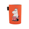 Il portabicchieri Emendo Moomin Cooler Moominmamma è un portabicchieri in neoprene arancione realizzato da Emendo, con l'amato personaggio Moominmamma con il suo grembiule e la borsa nera.