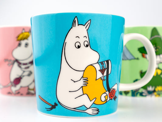 Moomin-mokken op witte achtergrond