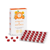 Een doos met het opschrift Berry OMG & Defence met oranje bessen en bladeren, naast een blisterverpakking en losse rode capsules op een witte achtergrond. Op de verpakking staat dat het een antioxidantrijk bessensupplement met duindoornolie voor senioren is.